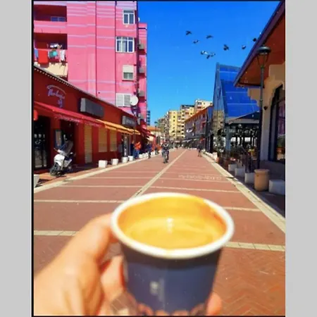 Center 1 * Τίρανα