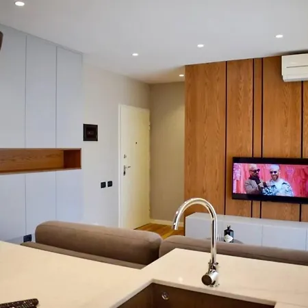 Apartment Center 1 *